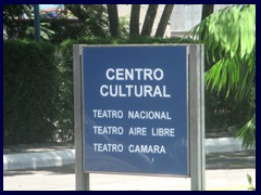 Centro Cultural, 6A Avenida entrance